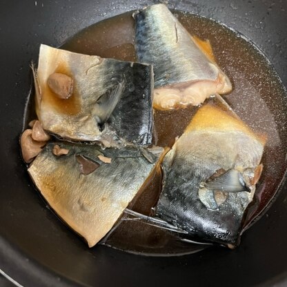 初めて自分で魚の煮付け作ってみました
生姜は生姜パウダーで代用してみました